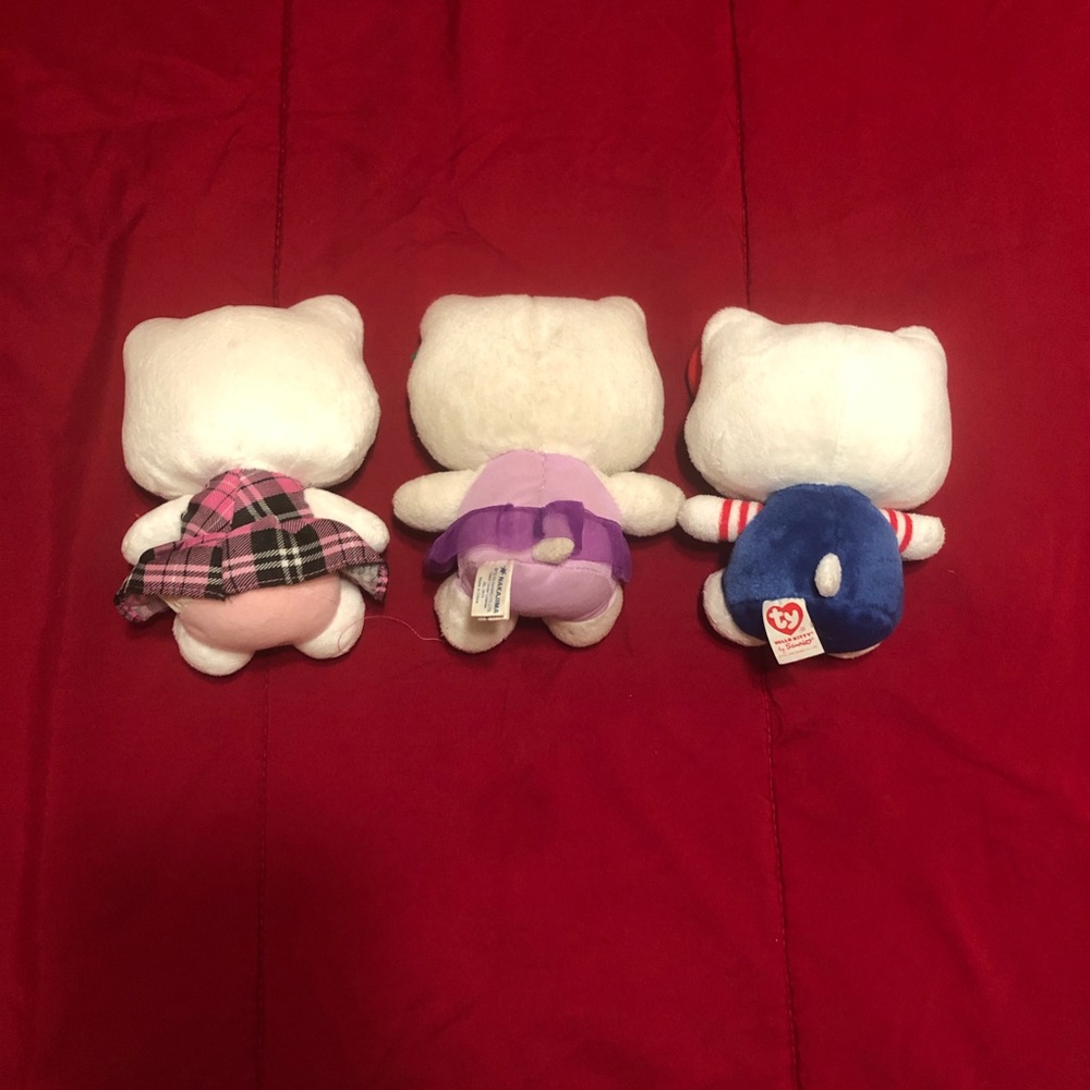 Hello Kitty - Picture 2 of 2